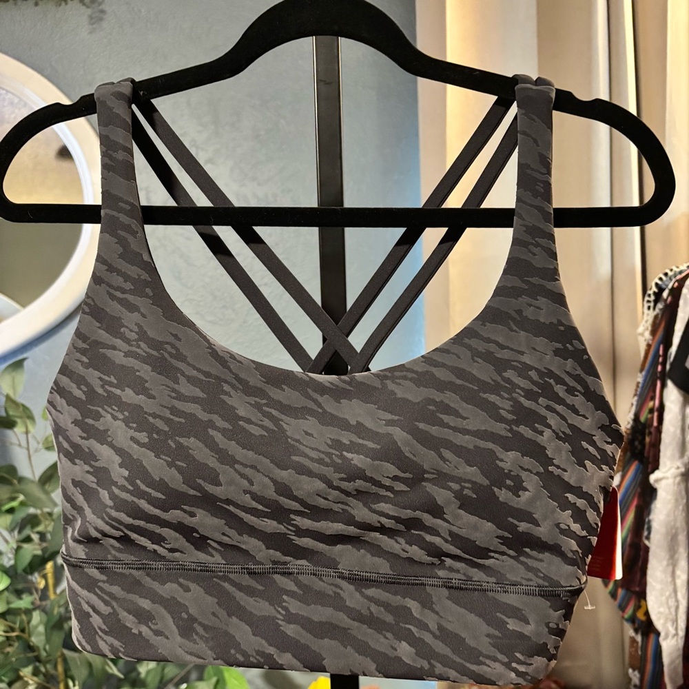 lululemon athletica Black Camo Sports Bra - Picture 2 of 5